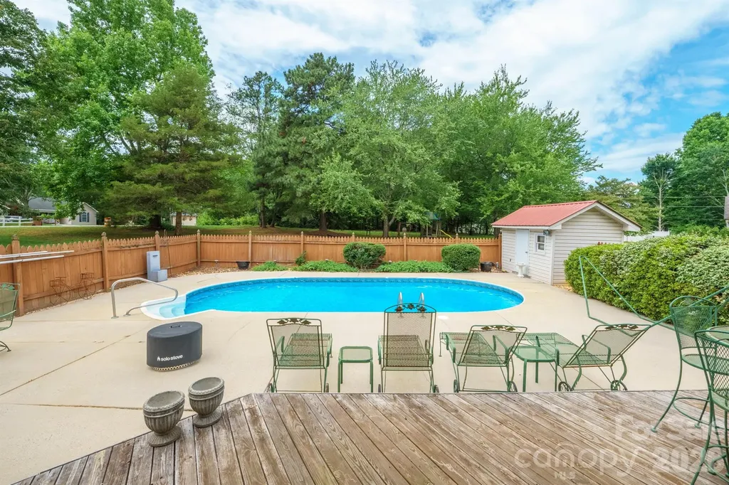 201 Wellington Drive Lincolnton NC 28092
