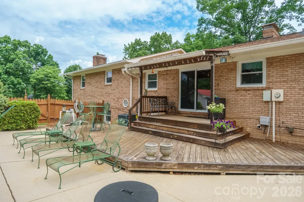 201 Wellington Drive Lincolnton NC 28092