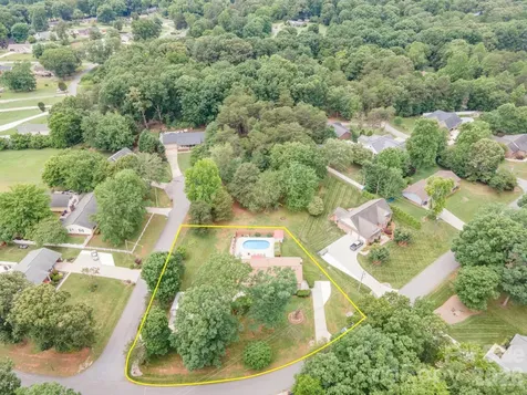 201 Wellington Drive Lincolnton NC 28092