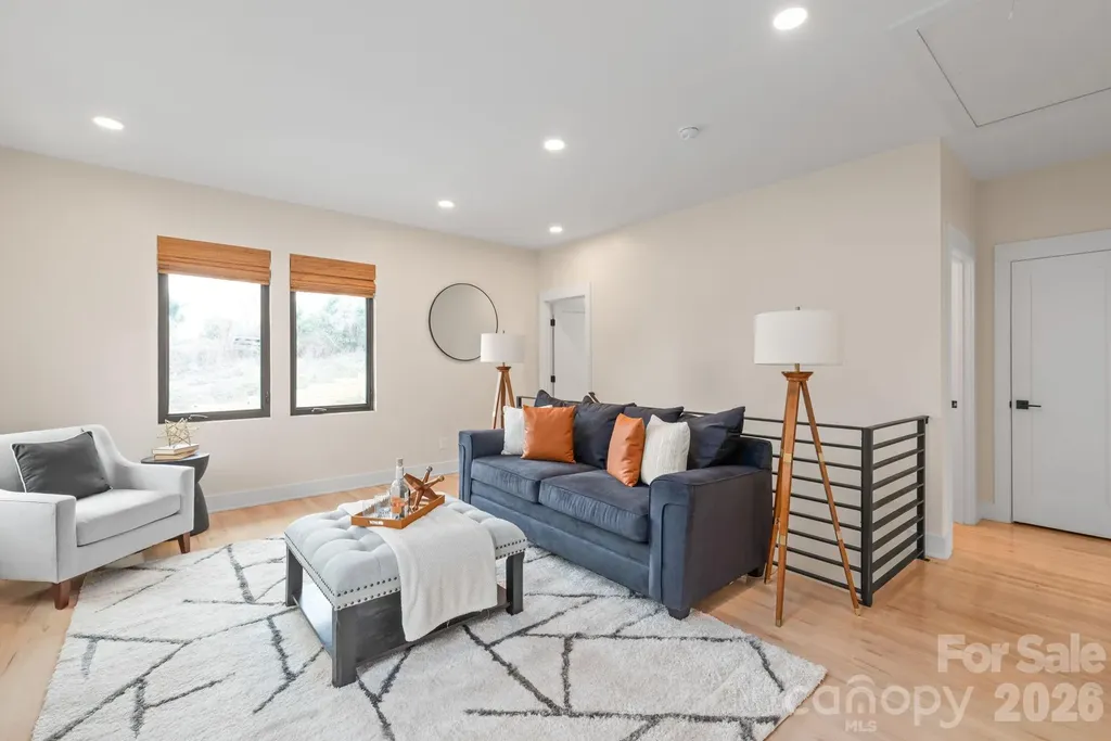 1933 St Paul Street Charlotte NC 28216