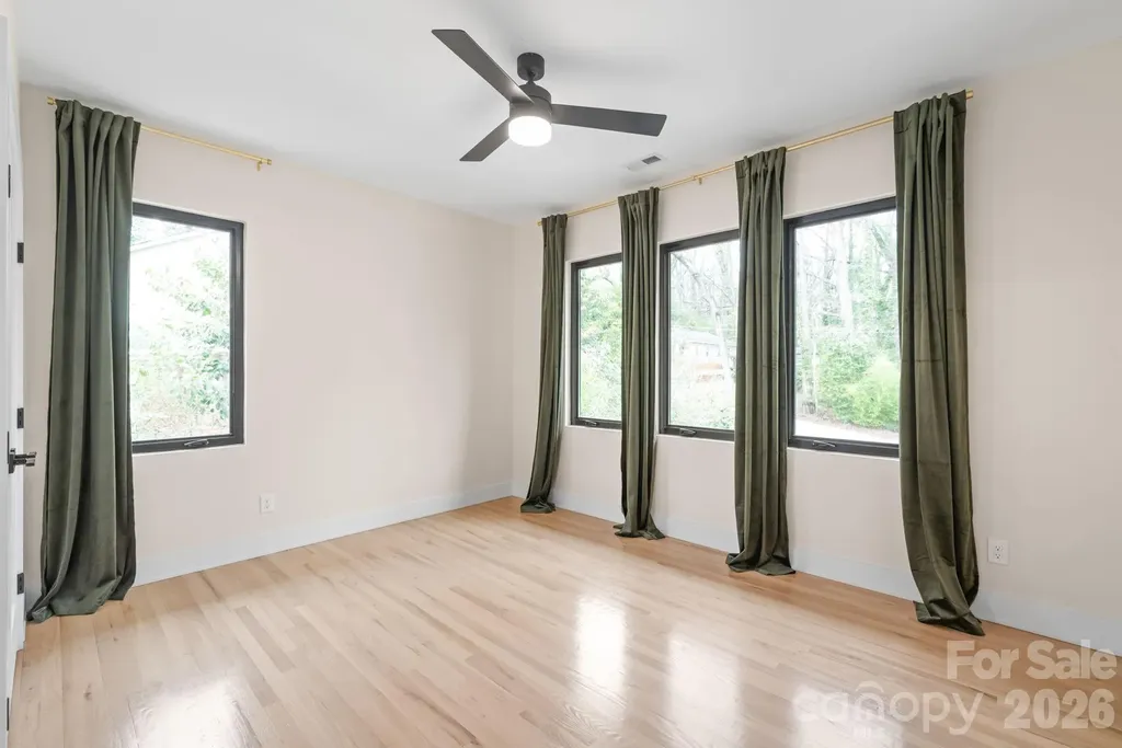 1933 St Paul Street Charlotte NC 28216