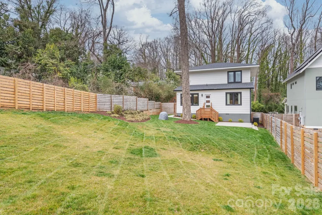 1933 St Paul Street Charlotte NC 28216