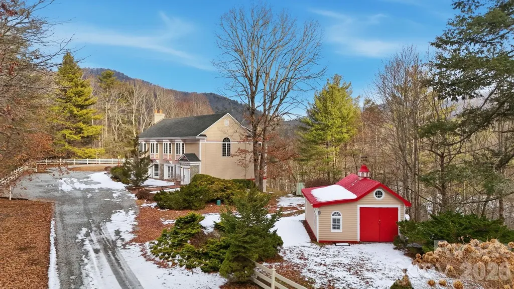 1644 Broadstone Road Banner Elk NC 28604