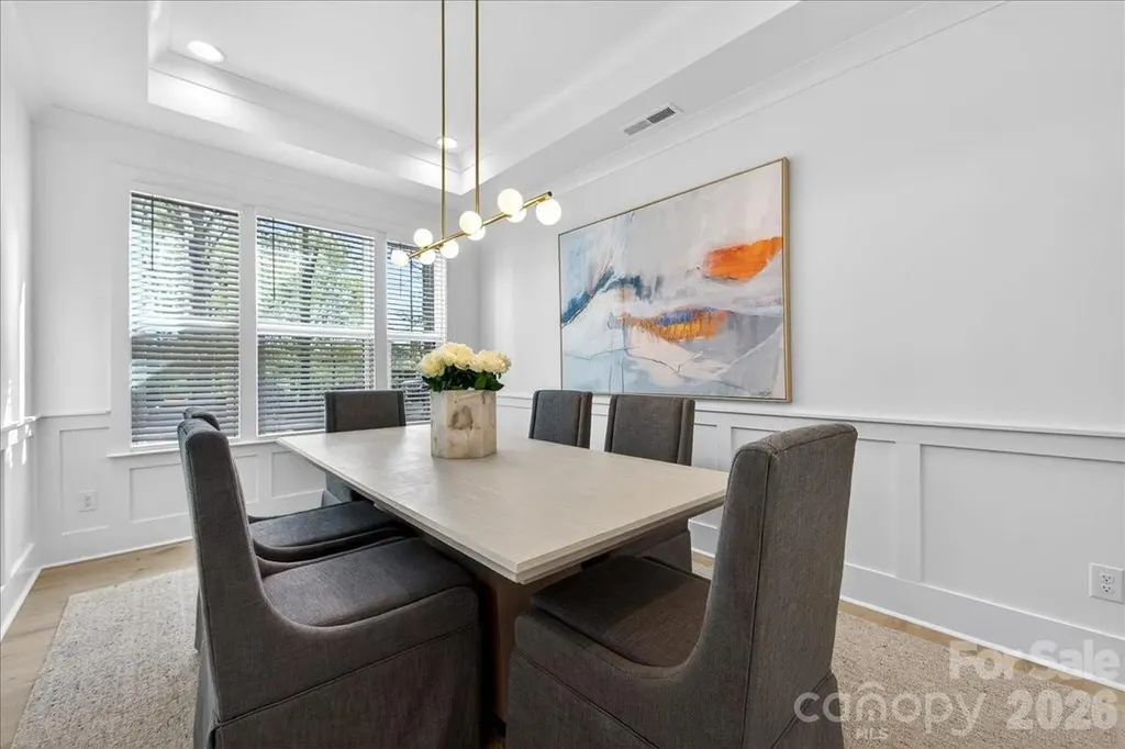 1607 Chippendale Road Charlotte NC 28205