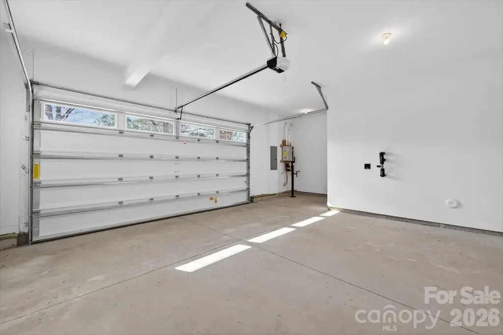 1607 Chippendale Road Charlotte NC 28205