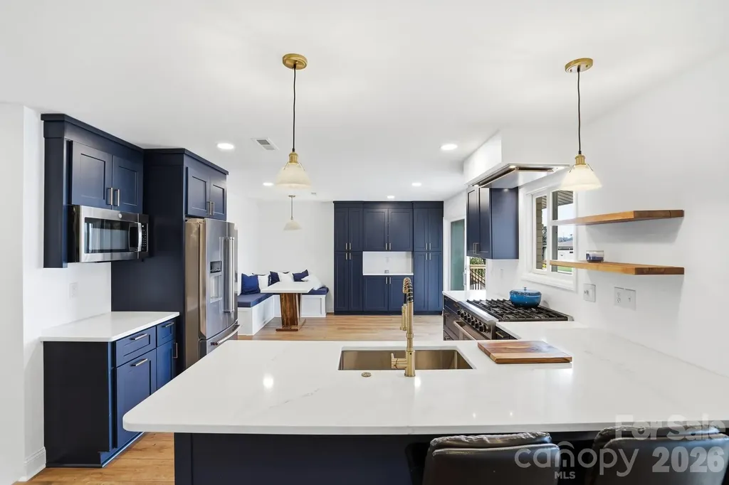 332 Shoreline Loop Mooresville NC 28117