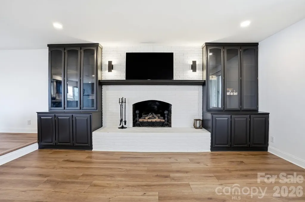332 Shoreline Loop Mooresville NC 28117