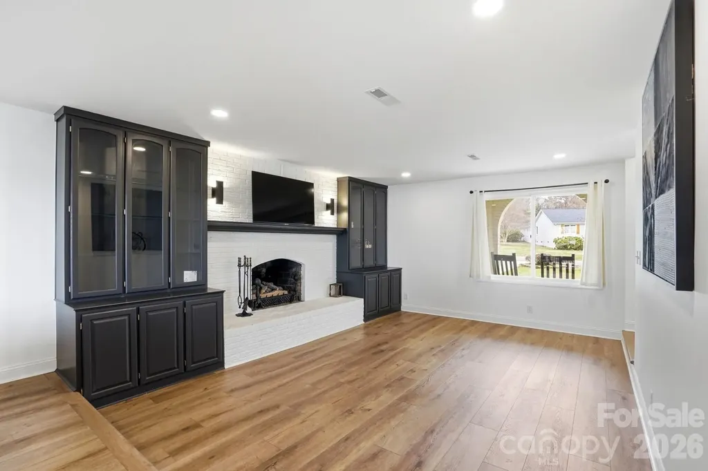 332 Shoreline Loop Mooresville NC 28117