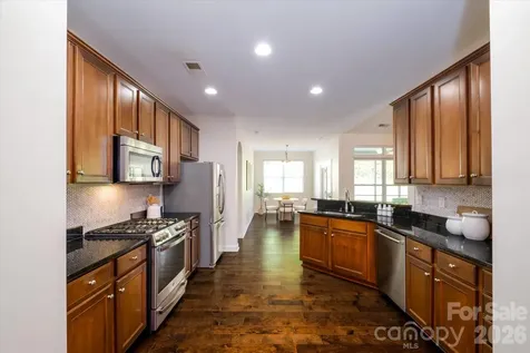 8720 Artesa Mill Lane Charlotte NC 28214