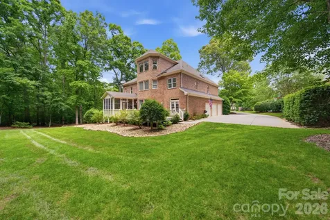 1802 Summit View Place Waxhaw NC 28173