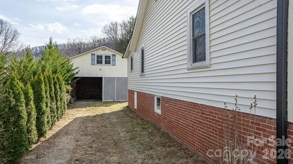 88 Lincoln Avenue Marion NC 28752