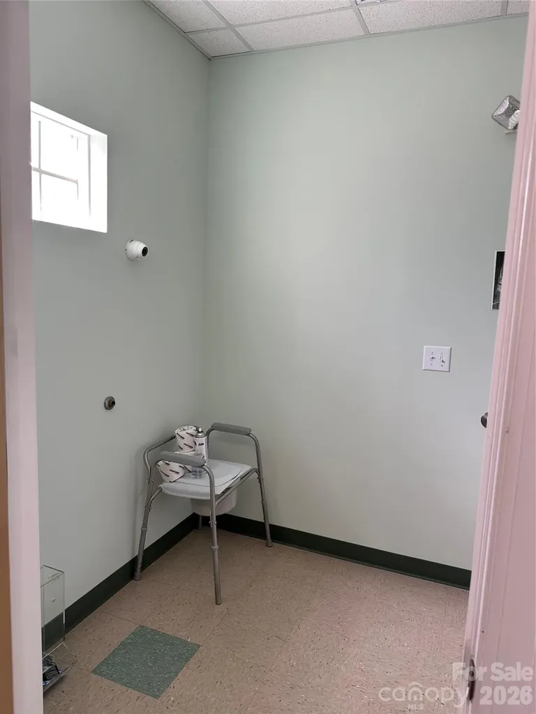 527 West Park Circle North Wilkesboro NC 28659