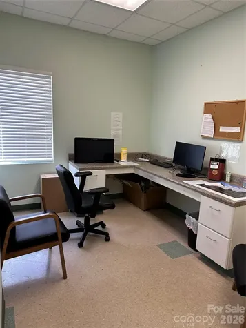 527 West Park Circle North Wilkesboro NC 28659