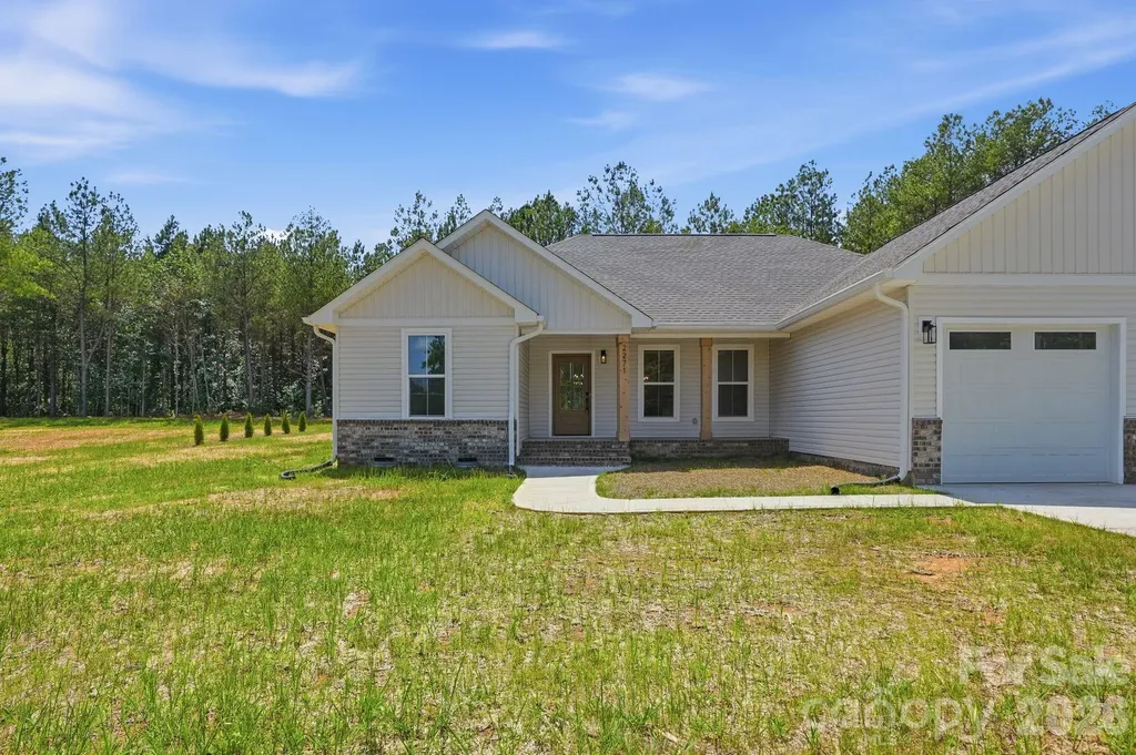 2271 Lee Lawing Road Lincolnton NC 28092