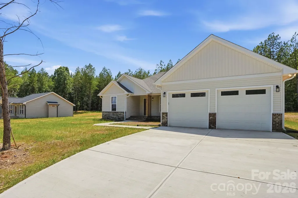 2271 Lee Lawing Road Lincolnton NC 28092