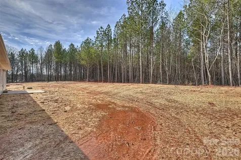 2271 Lee Lawing Road Lincolnton NC 28092