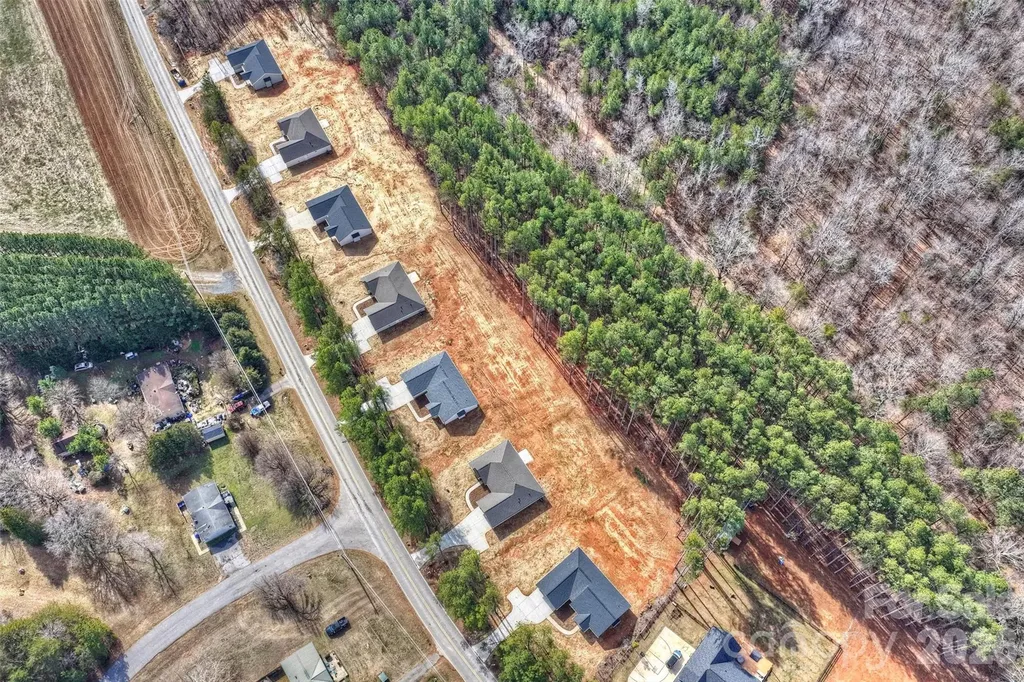 2263 Lee Lawing Road Lincolnton NC 28092