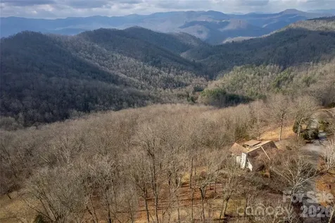 149 Windy Hill Circle Tuckasegee NC 28783