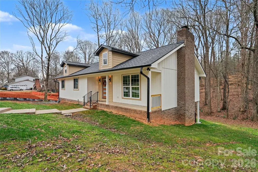 32 Bowen Drive Belmont NC 28012