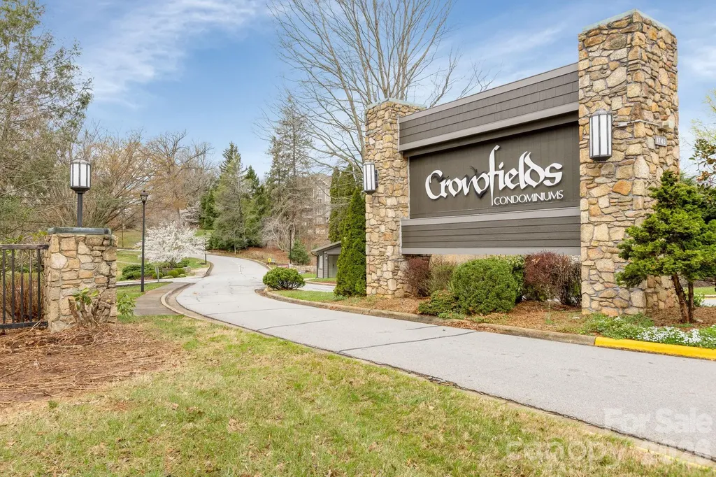 403 Crowfields Drive Asheville NC 28803