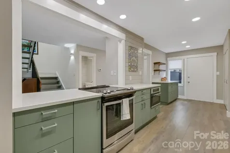 403 Crowfields Drive Asheville NC 28803