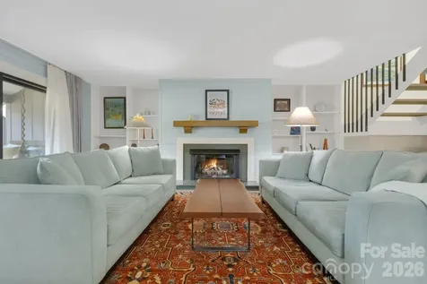 403 Crowfields Drive Asheville NC 28803