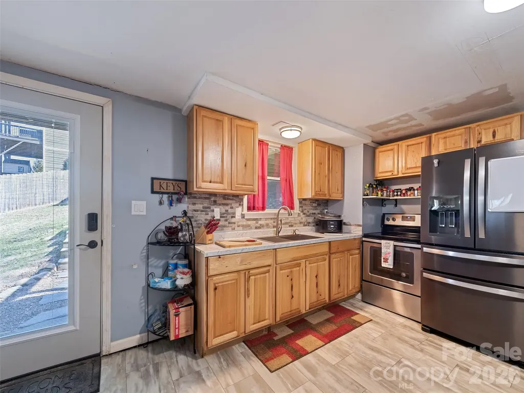 85 Culvern Street Asheville NC 28804