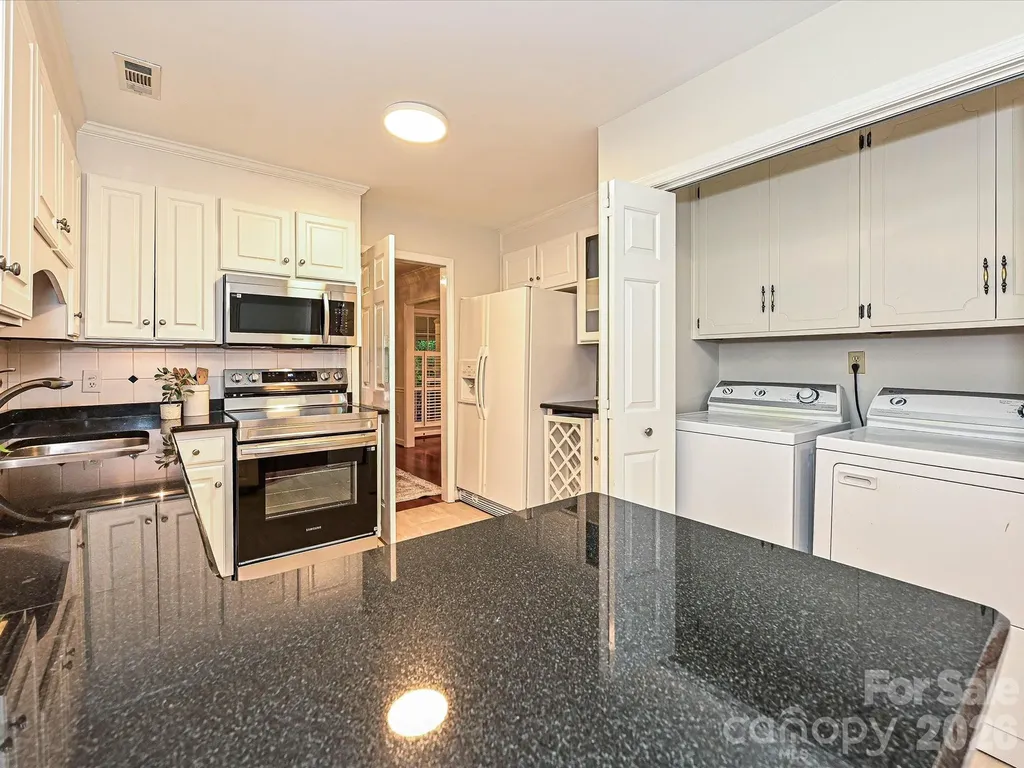 7417 Red Oak Lane Charlotte NC 28226