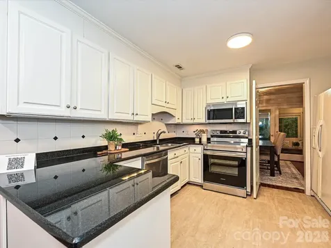 7417 Red Oak Lane Charlotte NC 28226