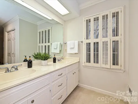 7417 Red Oak Lane Charlotte NC 28226