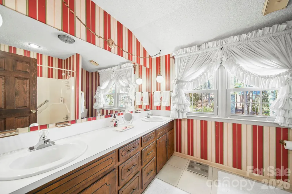 219 Williamsburg Lane Wadesboro NC 28170