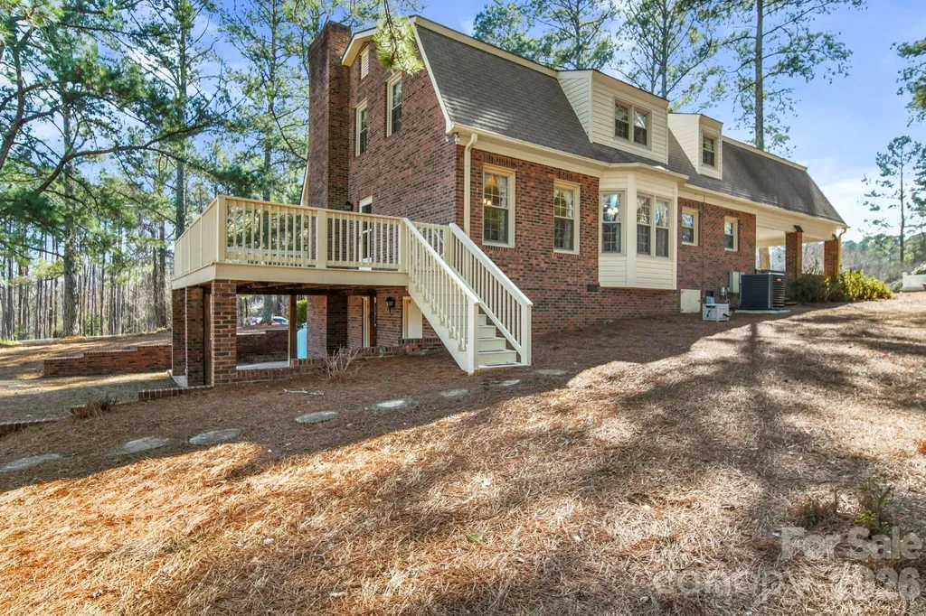 219 Williamsburg Lane Wadesboro NC 28170