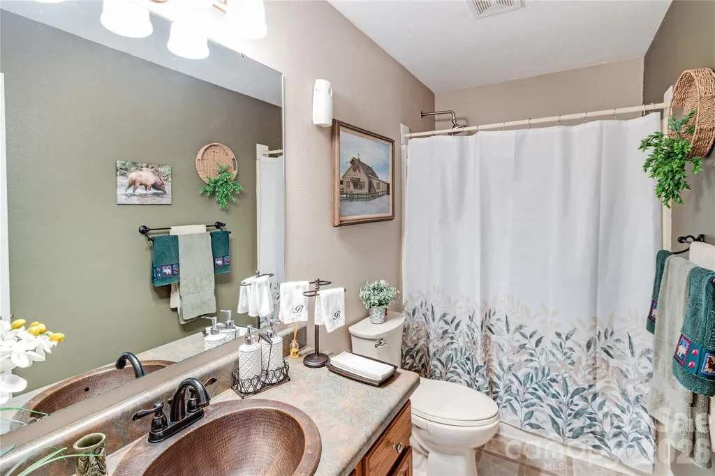 872 Mountainside Drive Waynesville NC 28786