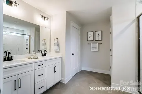 13123 Foxberry Road Charlotte NC 28213