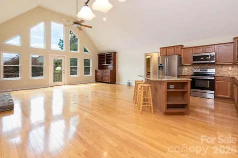 44 Deer Meadows Drive Candler NC 28715