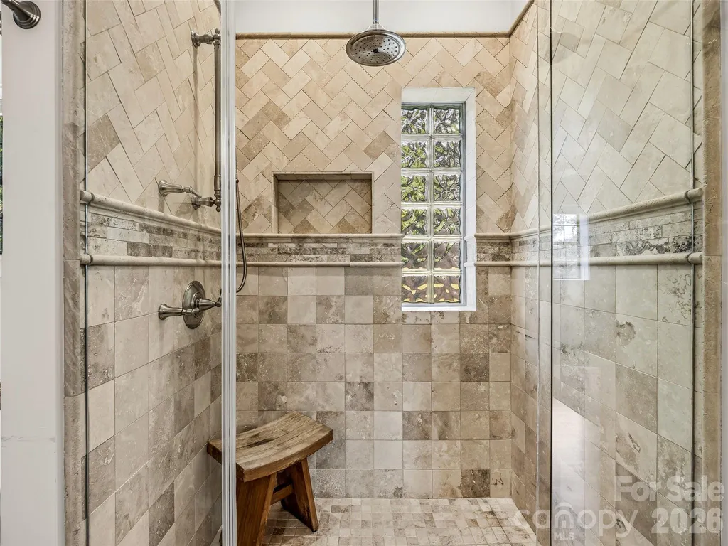 24 Kimberly Avenue Asheville NC 28804