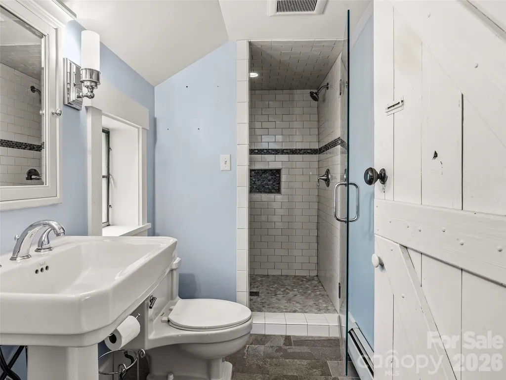 24 Kimberly Avenue Asheville NC 28804
