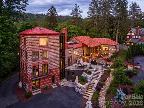 24 Kimberly Avenue Asheville NC 28804