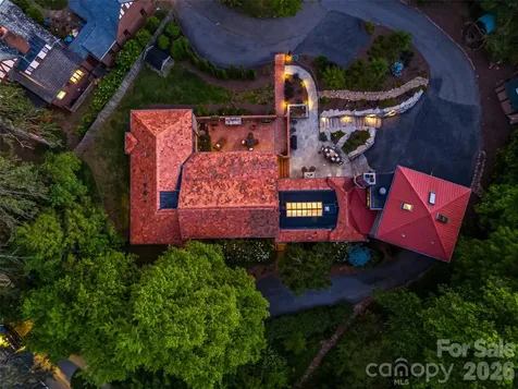 24 Kimberly Avenue Asheville NC 28804