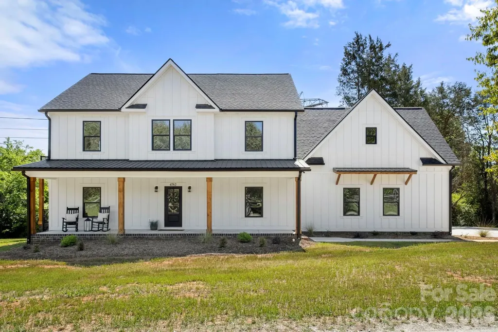 4762 Lazy Lane Denver NC 28037