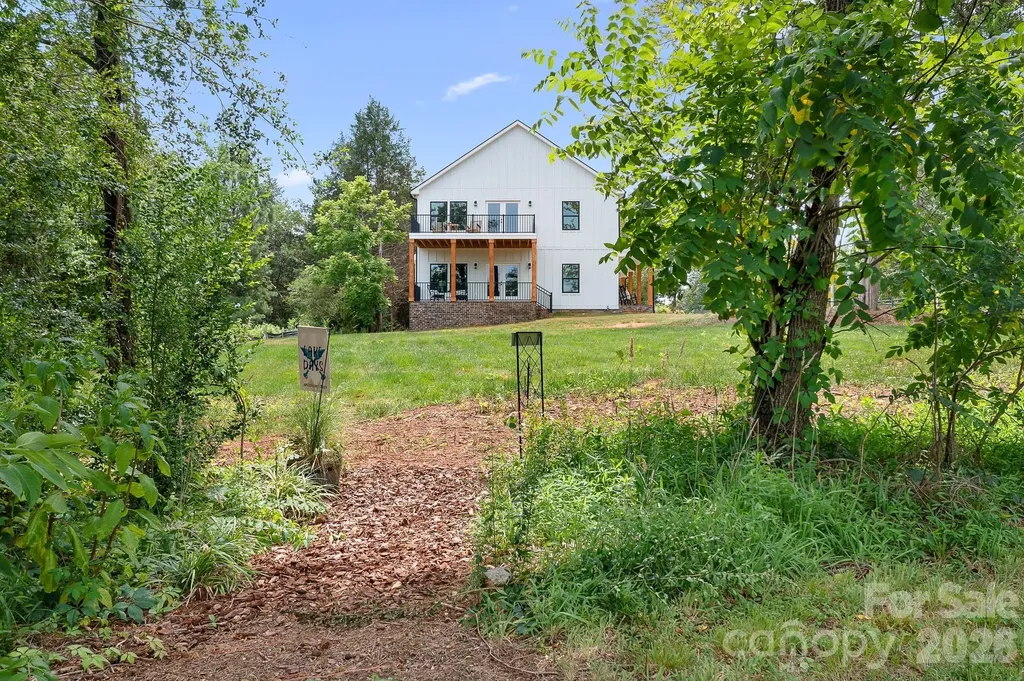 4762 Lazy Lane Denver NC 28037