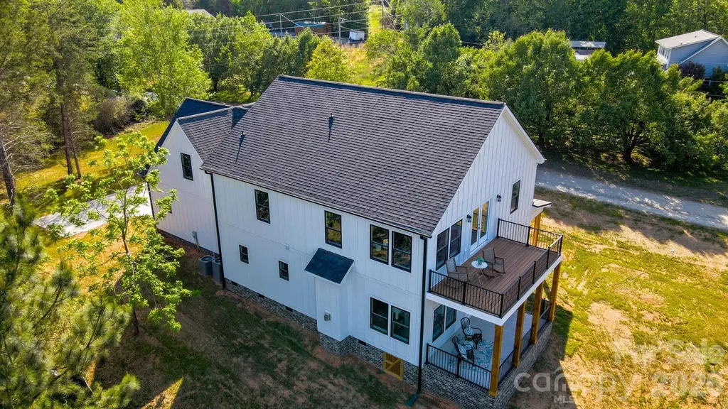 4762 Lazy Lane Denver NC 28037