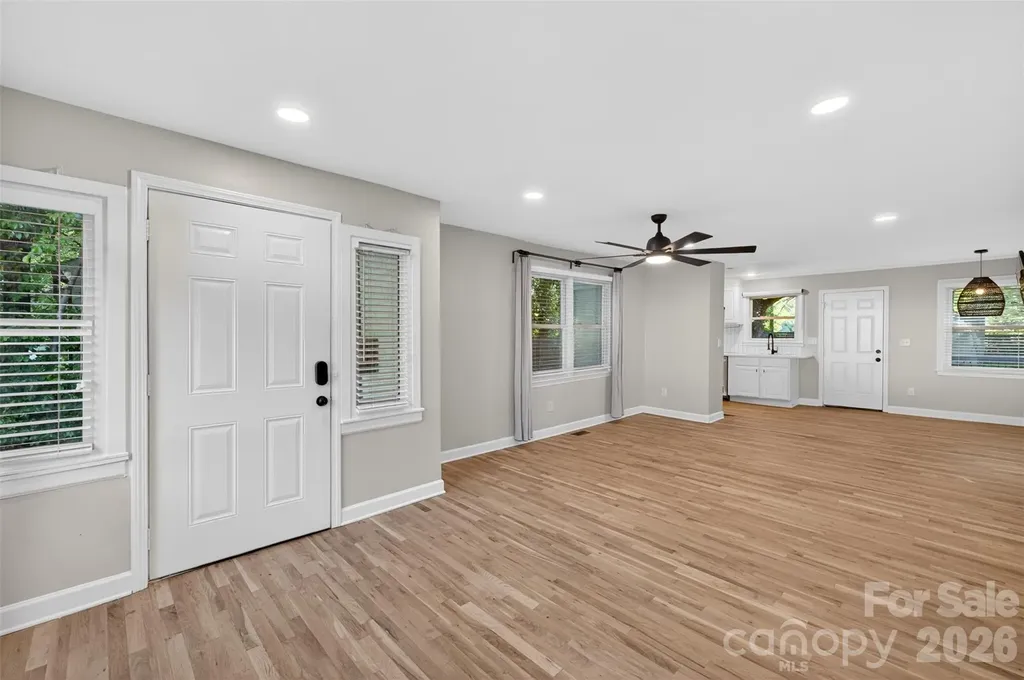 1816 Anderson Street Charlotte NC 28205