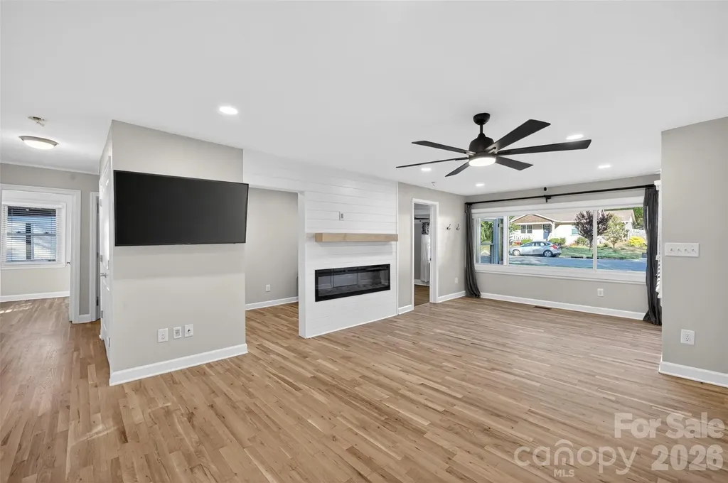 1816 Anderson Street Charlotte NC 28205