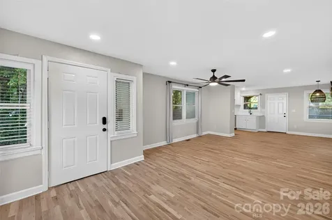 1816 Anderson Street Charlotte NC 28205