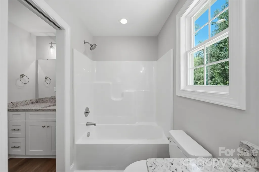1294 18th Street NE Hickory NC 28601