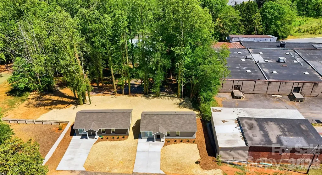 1294 18th Street NE Hickory NC 28601