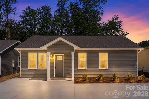 1294 18th Street NE Hickory NC 28601