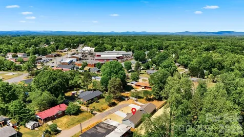 1294 18th Street NE Hickory NC 28601