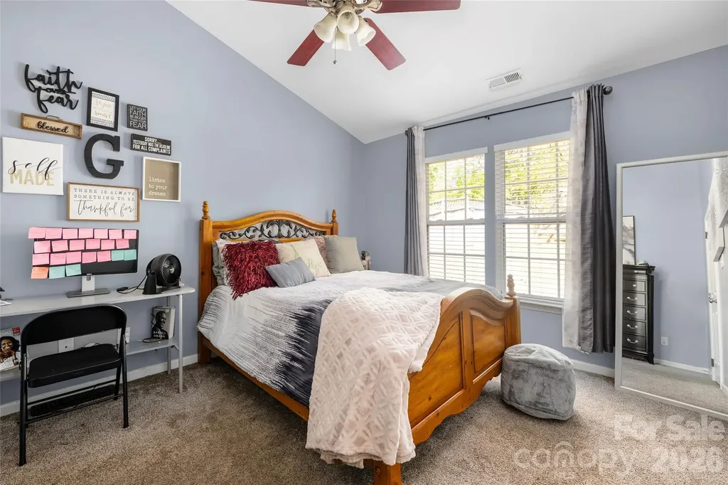 9713 Veronica Drive Charlotte NC 28215